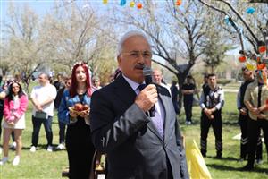 Aksaray Üniversitesi Bahar Şenlikleri coşkuyla başladı