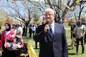 Aksaray Üniversitesi Bahar Şenlikleri coşkuyla başladı